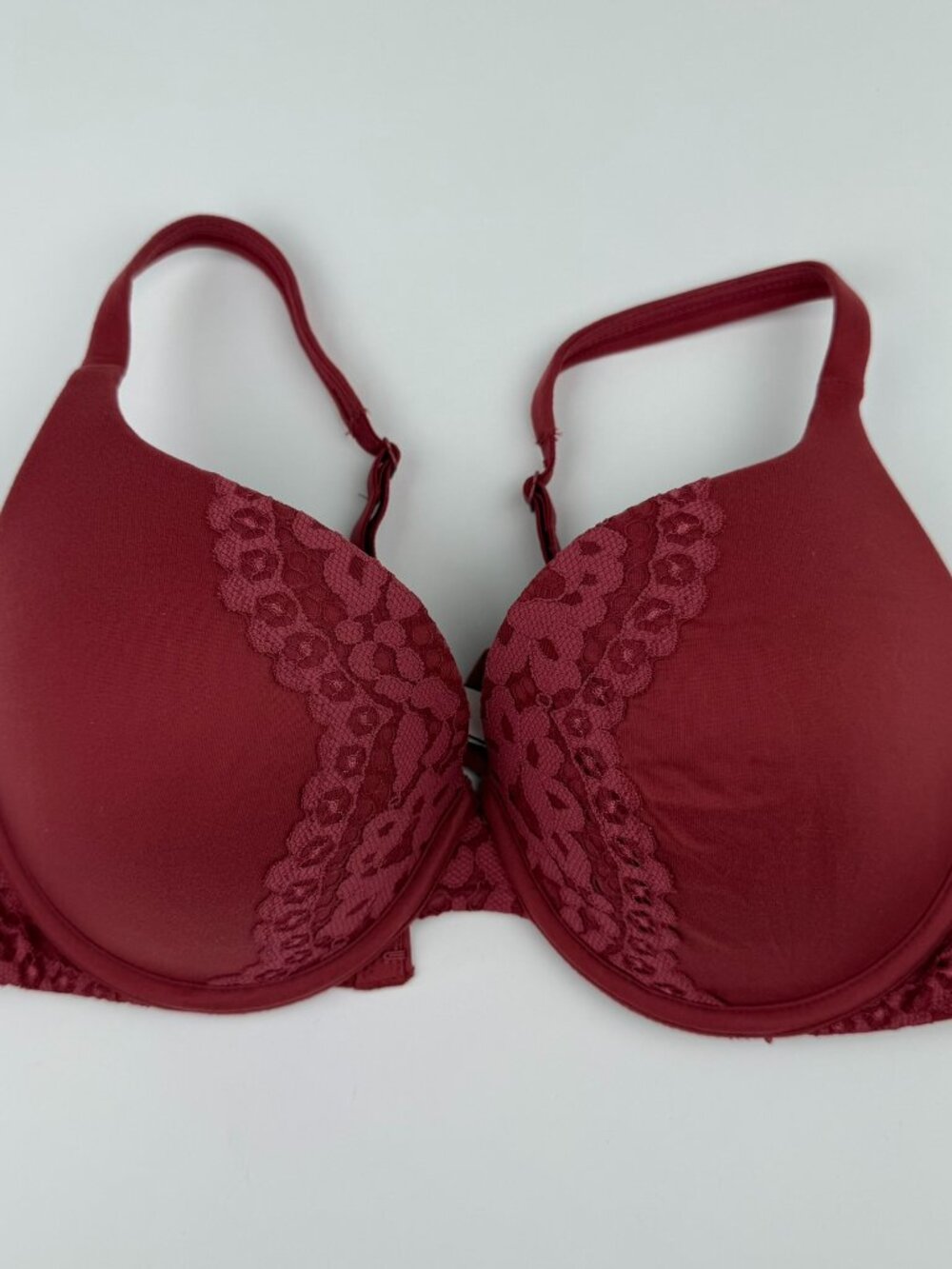 Victoria's Secret Women's Perfect Shape Bra 34D Red Berry Lace Contour Underwire